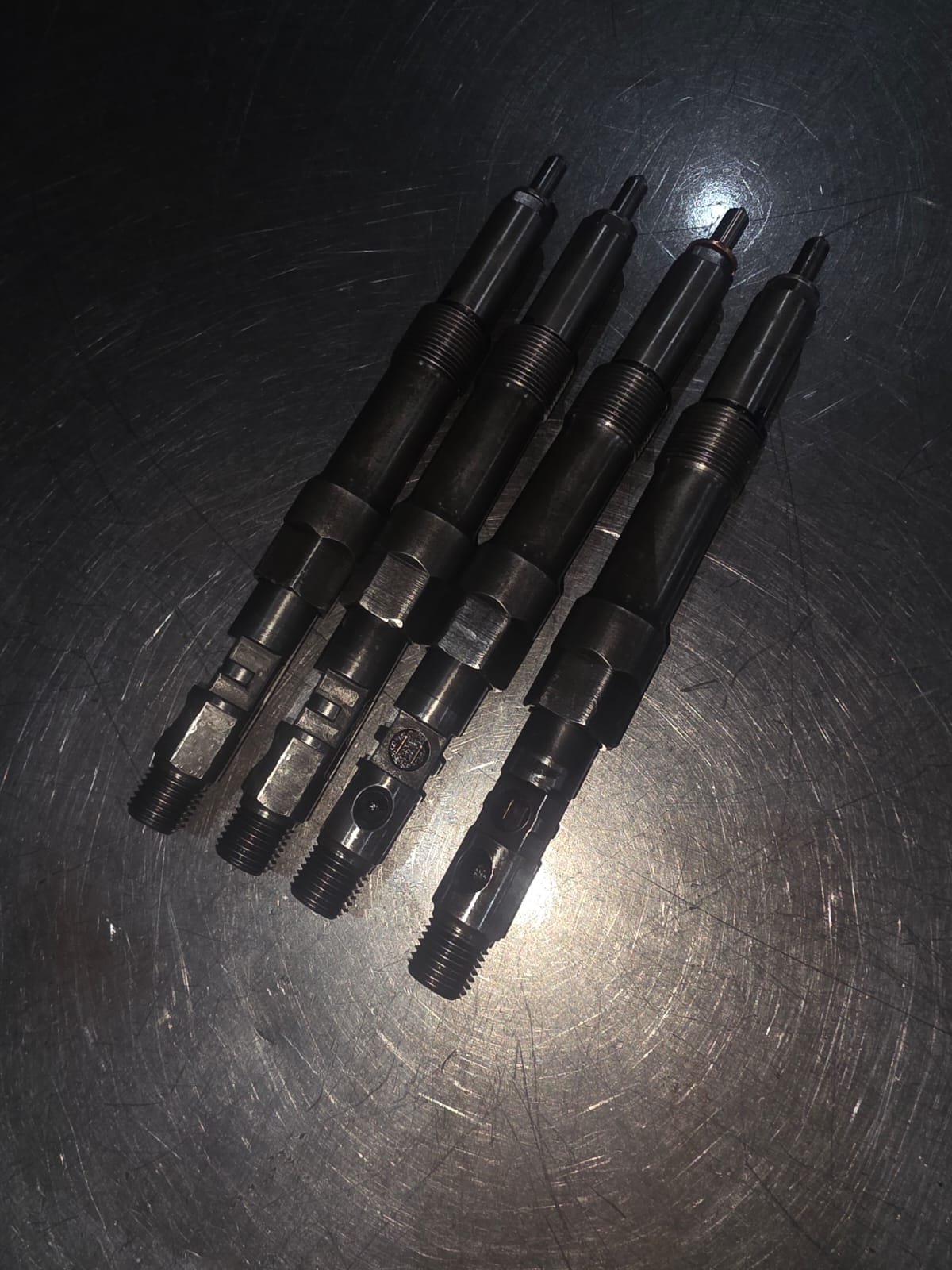 Juego de Inyectores Mercedes Benz Sprinter 415 - 515 - Imagen 4